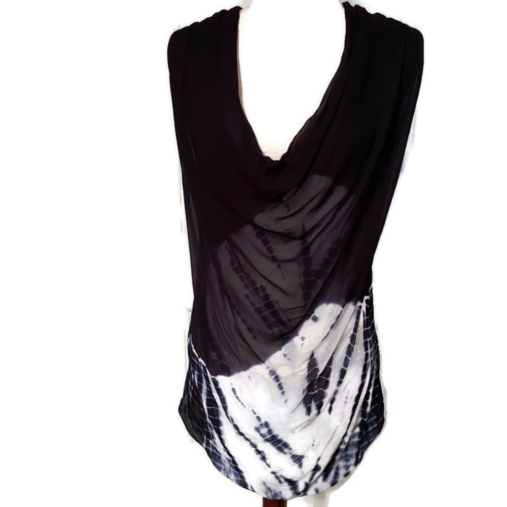 YOUNG FABULOUS & BROKE TOP TUNIC TANK BLUE WHITE TIE DYE SLEEVELESS Size M